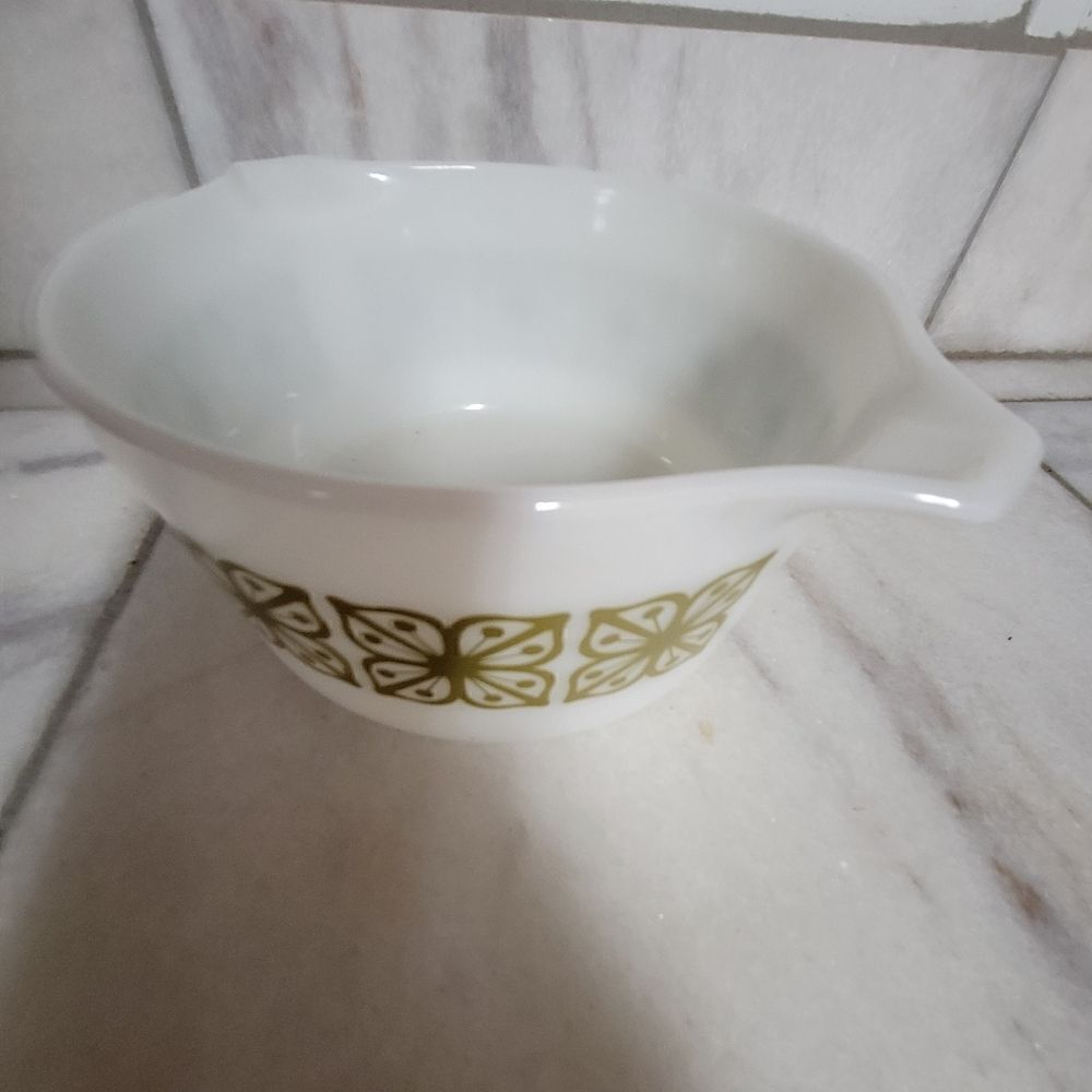 Vintage Pyrex Green Verde Square Floral Pattern Casserole Dish - Picture 2 of 8